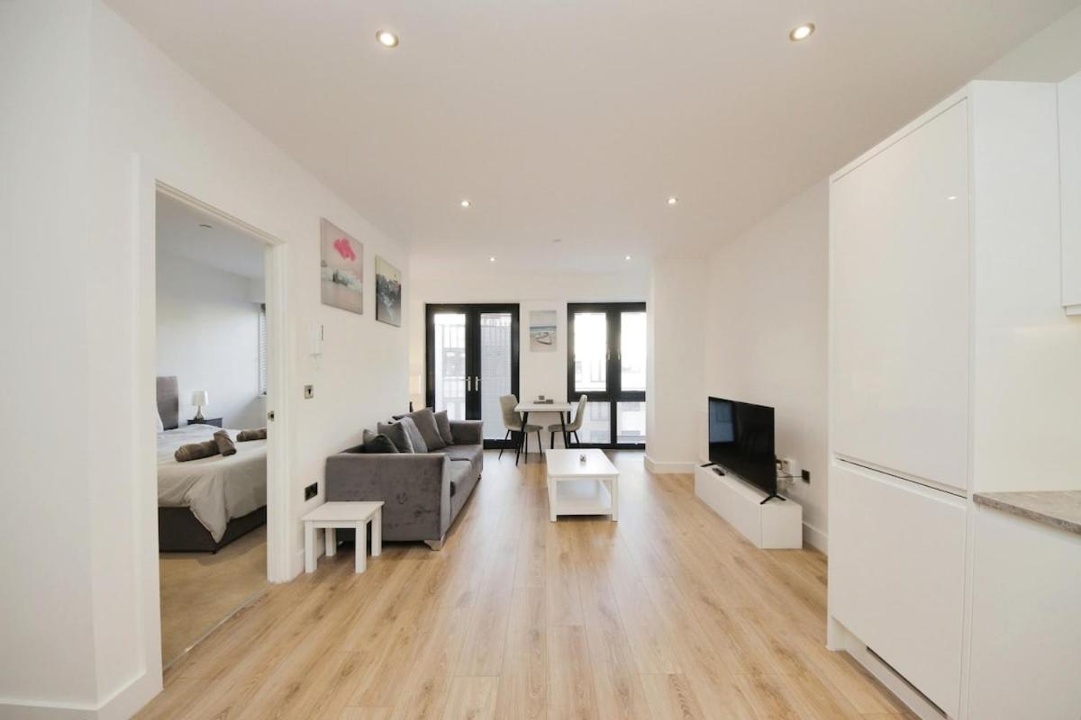 Modern Comfort 1 Bed Apartment Broadoaks, Sulihull Солігалл Екстер'єр фото